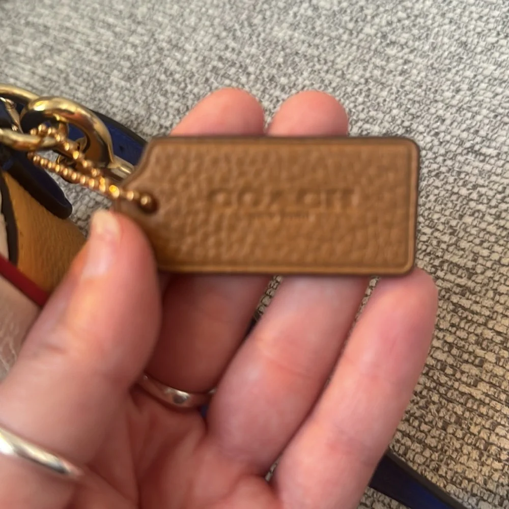 Coach crossbody - Picture 2 of 11